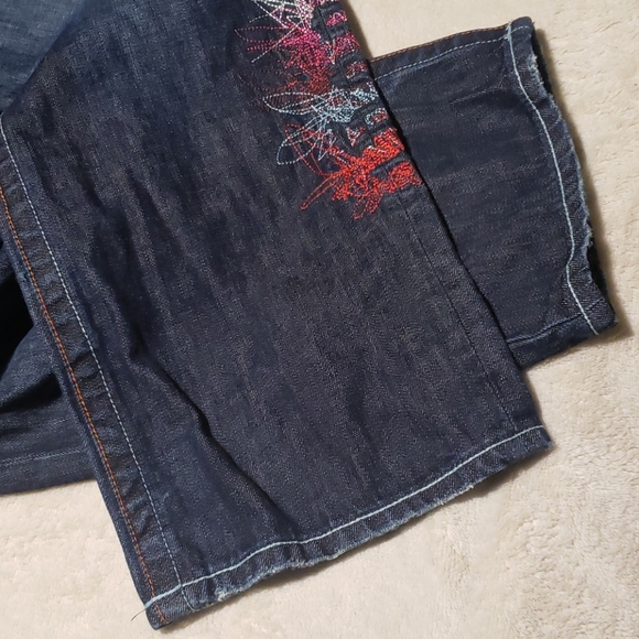 Coogi - Picture 10 of 11